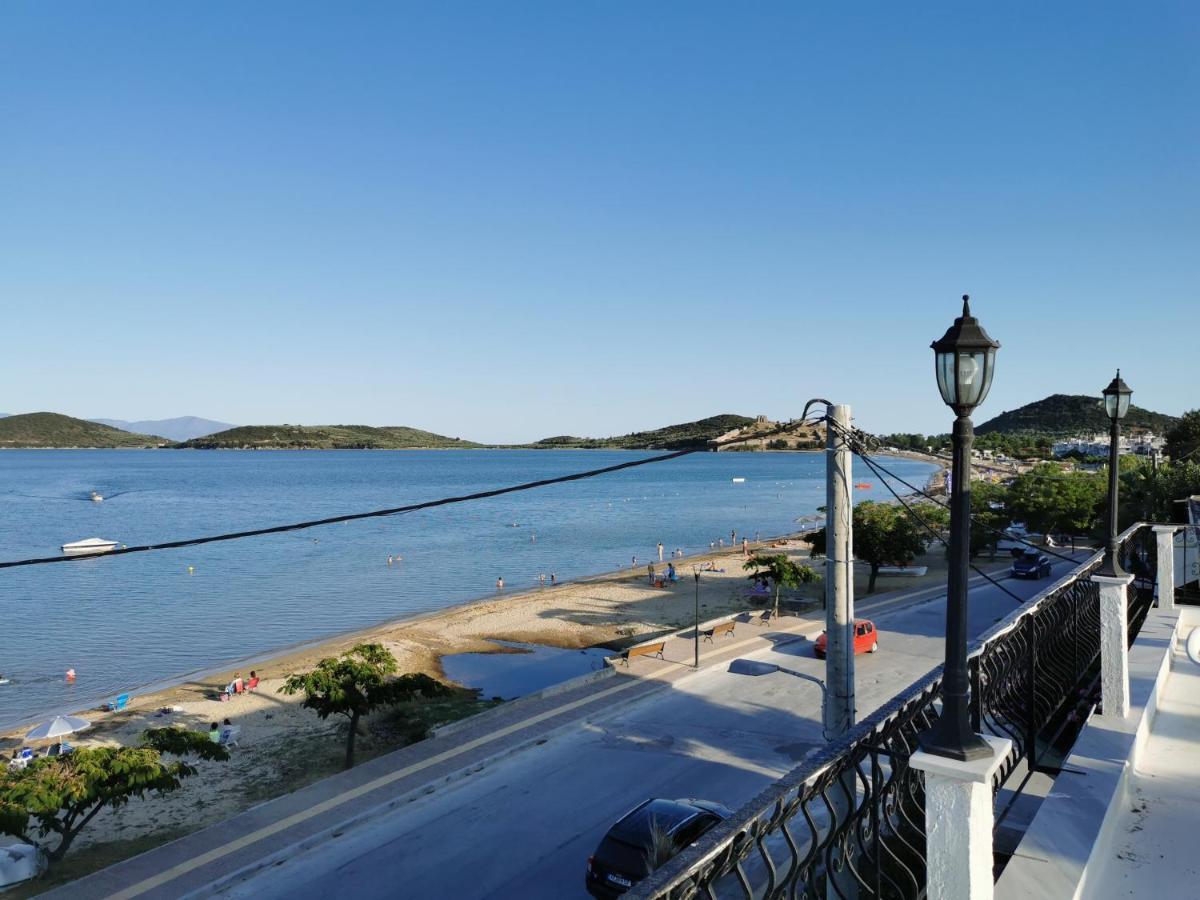 Villa Tasos Néa Péramos Buitenkant foto