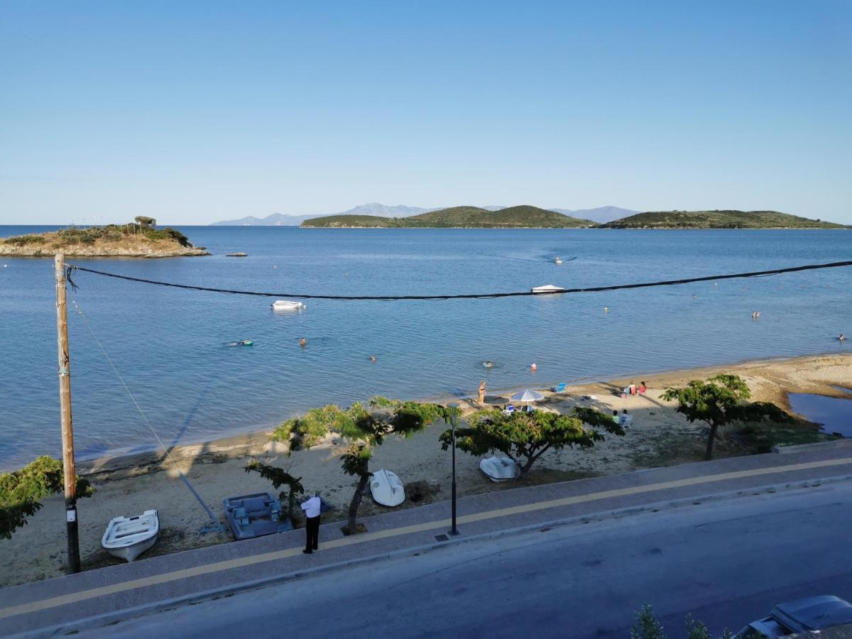 Villa Tasos Néa Péramos Buitenkant foto