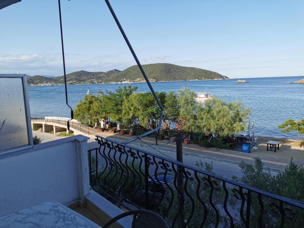 Villa Tasos Néa Péramos Buitenkant foto