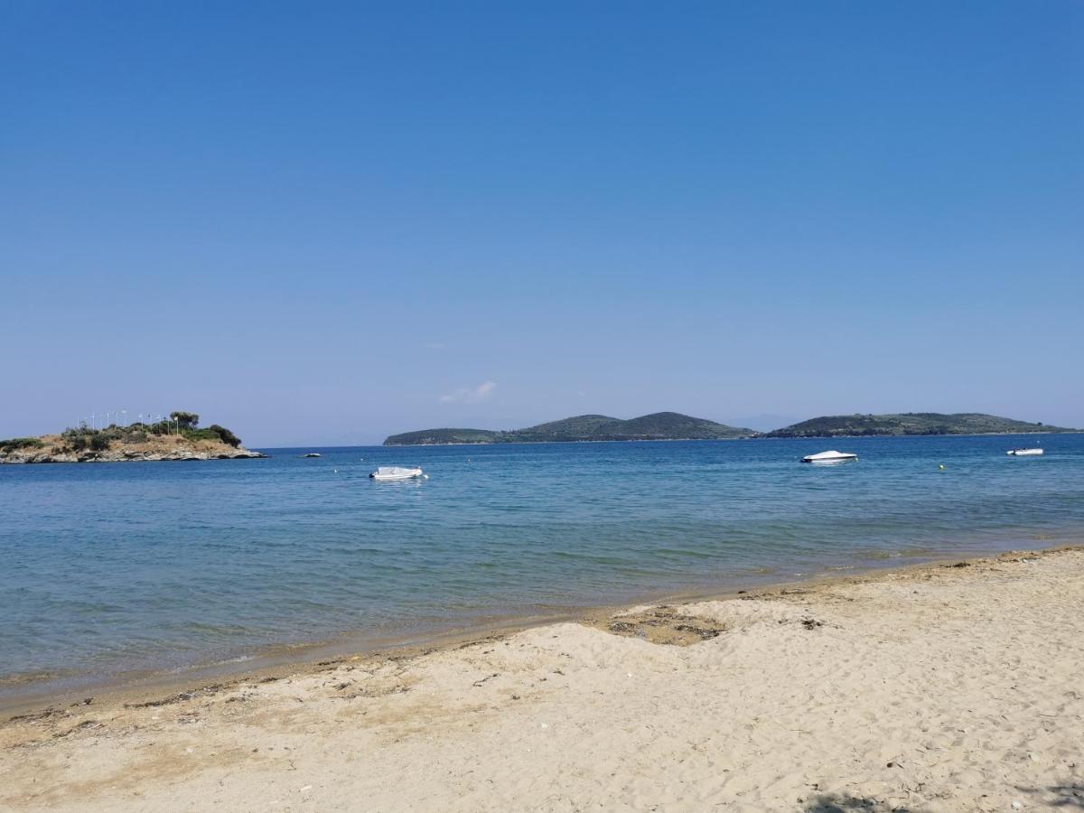 Villa Tasos Néa Péramos Buitenkant foto