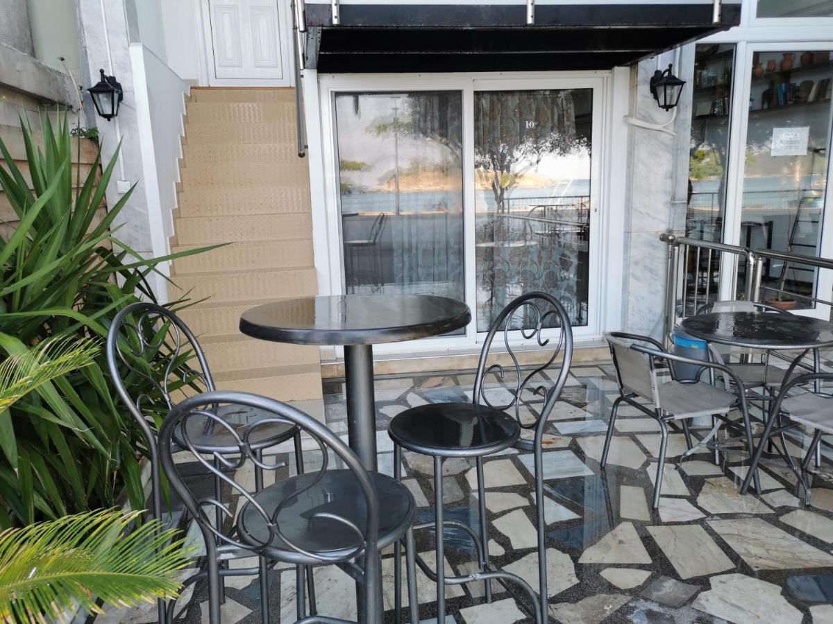 Villa Tasos Néa Péramos Buitenkant foto