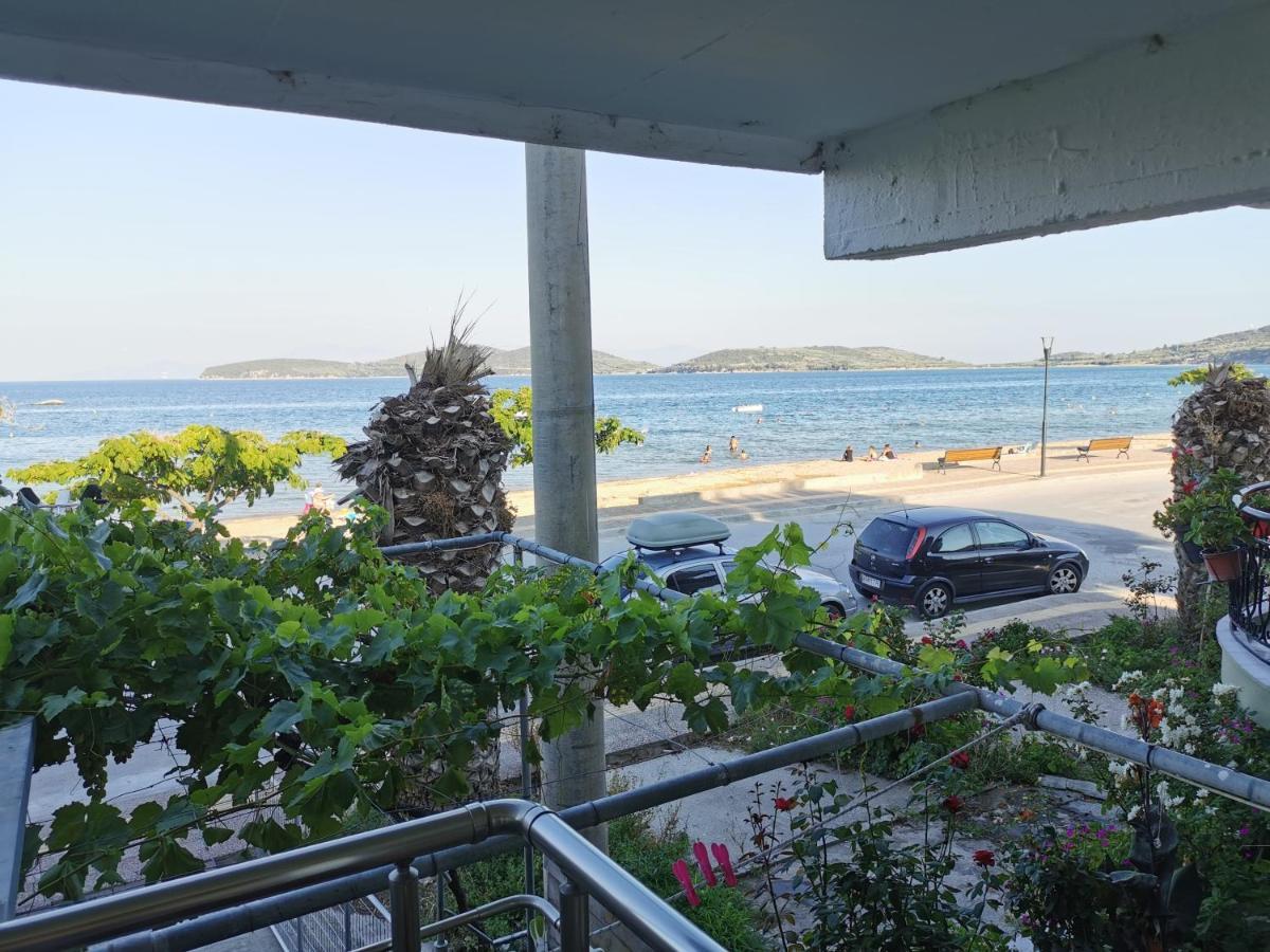 Villa Tasos Néa Péramos Buitenkant foto