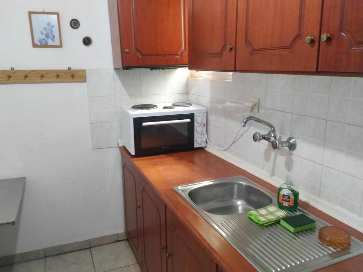 Villa Tasos Néa Péramos Buitenkant foto